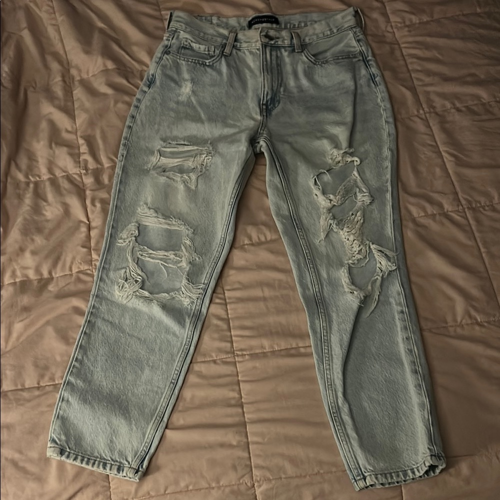 Aeropostale Light Wash Ripped Torn Mom Jeans
